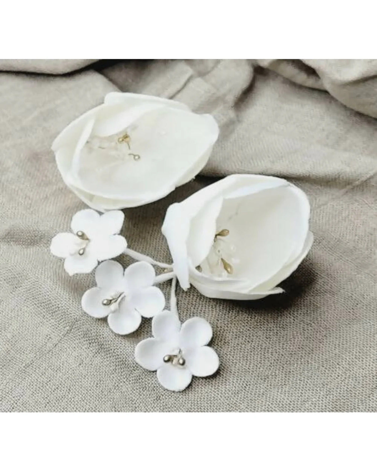 Par de Flores de Noiva White Dream Narcisa Acessórios