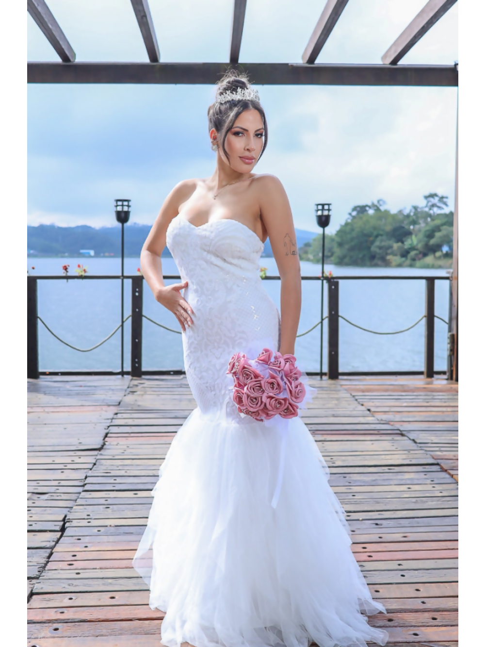 Vestido de Noiva Civil Bordado Noiva No Civil