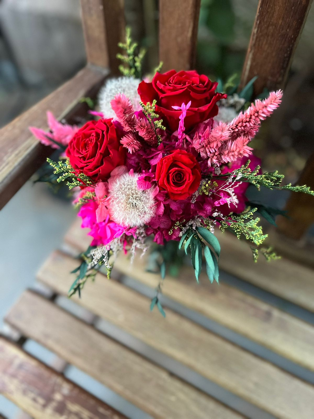 Bouquet de Noiva 3 Rosas Clássica Florizzis