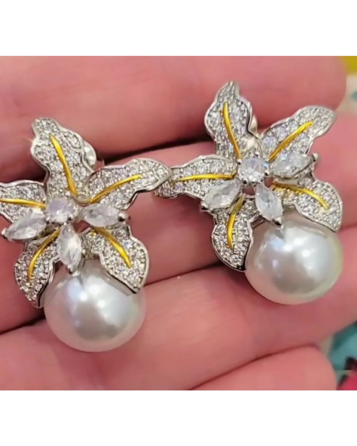 Brinco Blosson Narcisa Acessórios