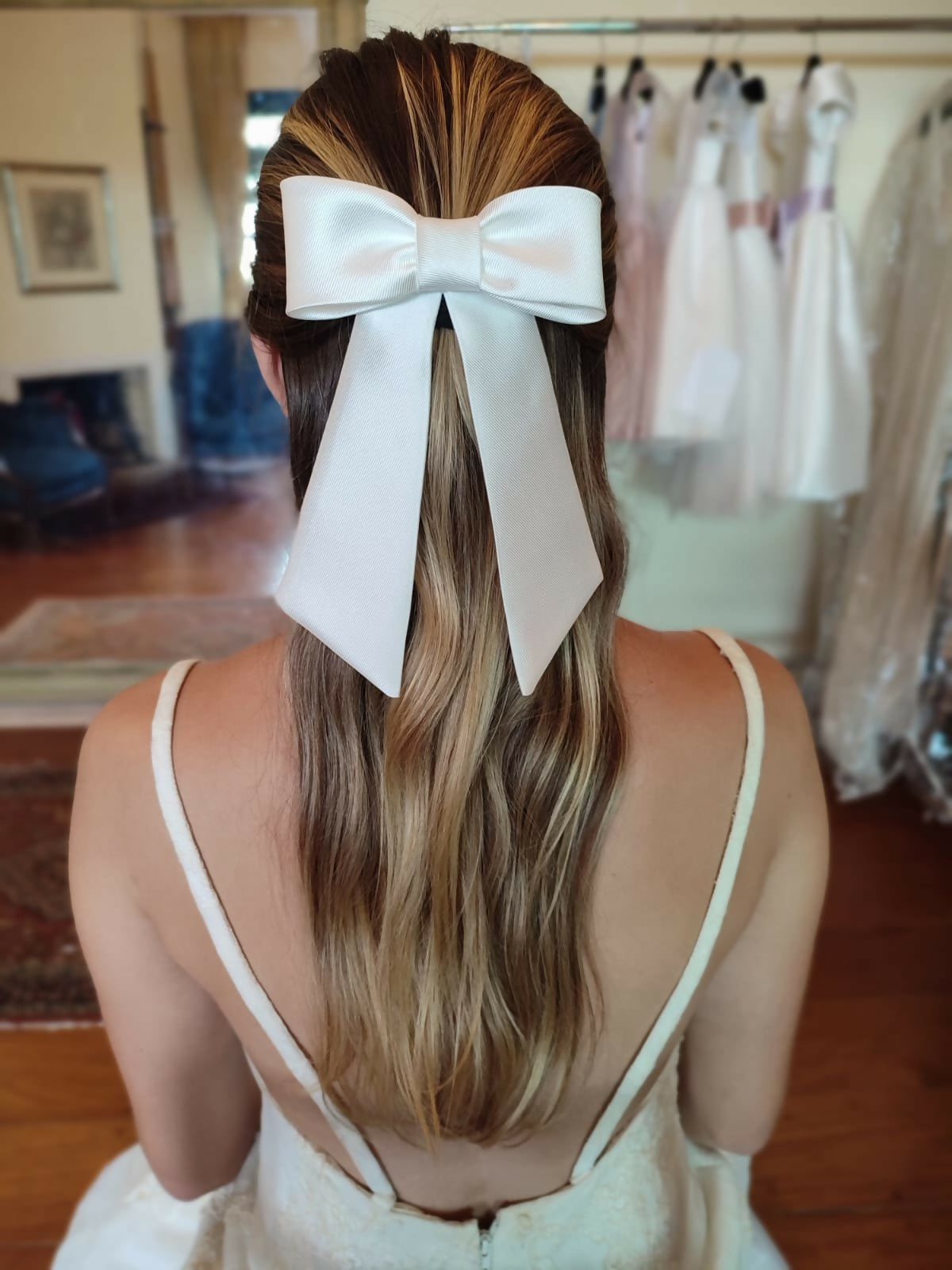 Laço de Cabelo Para Damas de Honra Maria Cereja