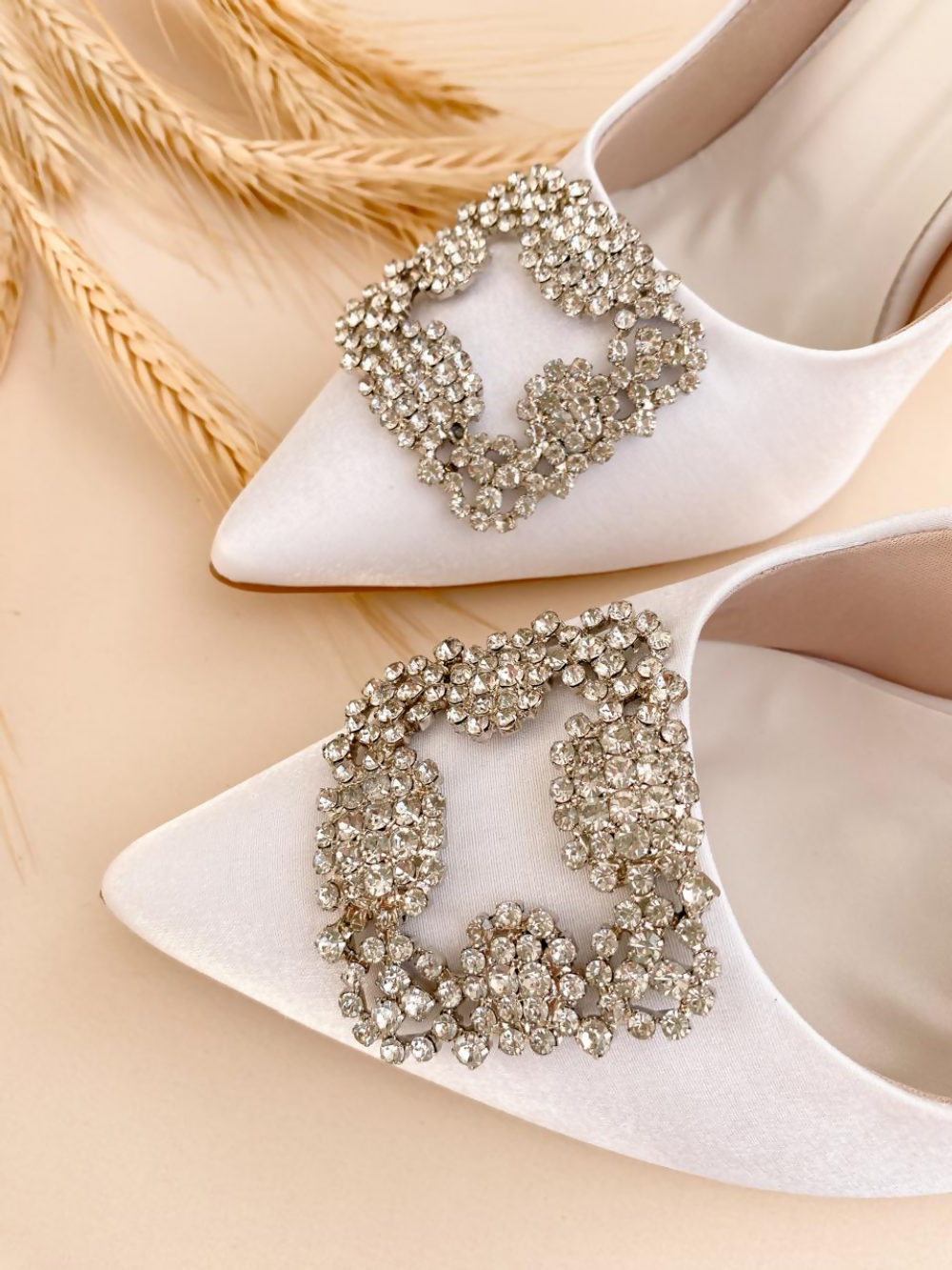 Sapato de Noiva Scarpin Vibrante 1 Sarah Brides
