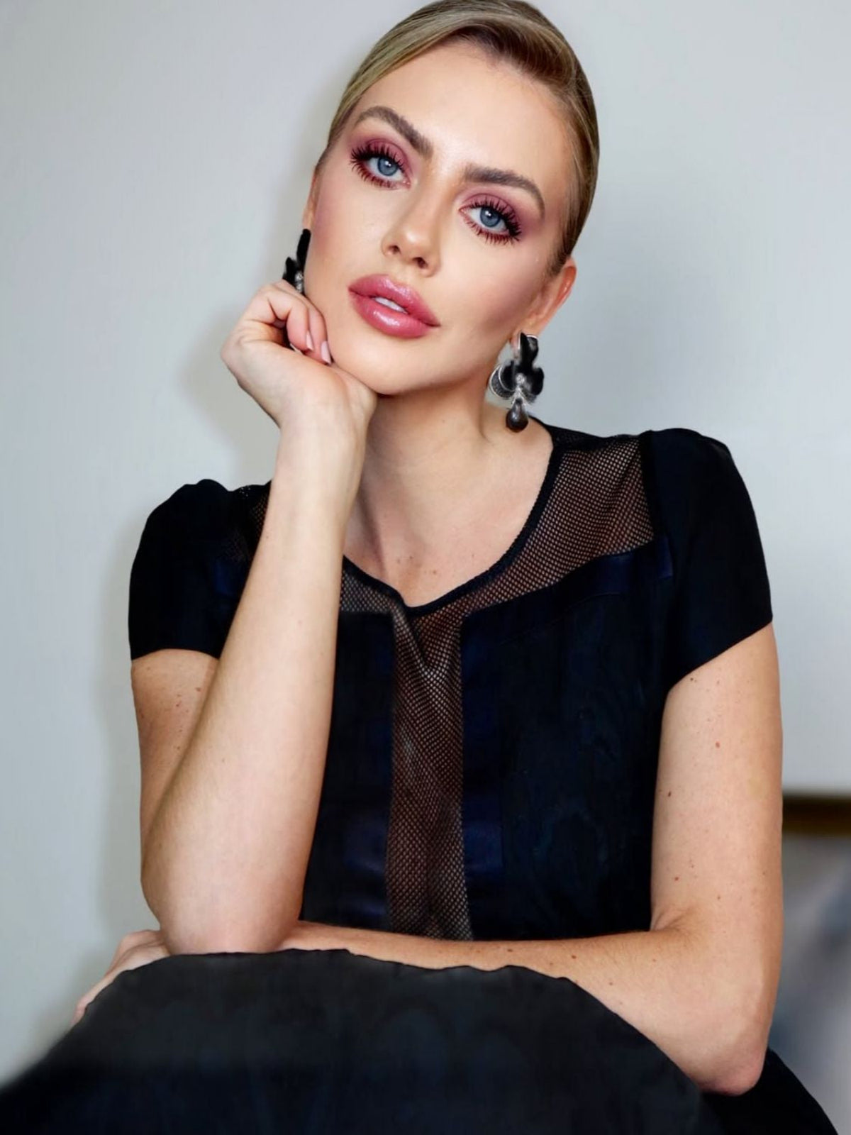 Brinco Orquídea Black Noivas Adriana Leite Joias