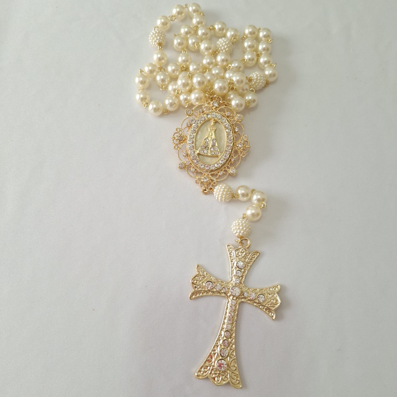 Terço de Noiva de Nossa Senhora Aparecida Resina e Strass Ateliê Fernanda Cristina