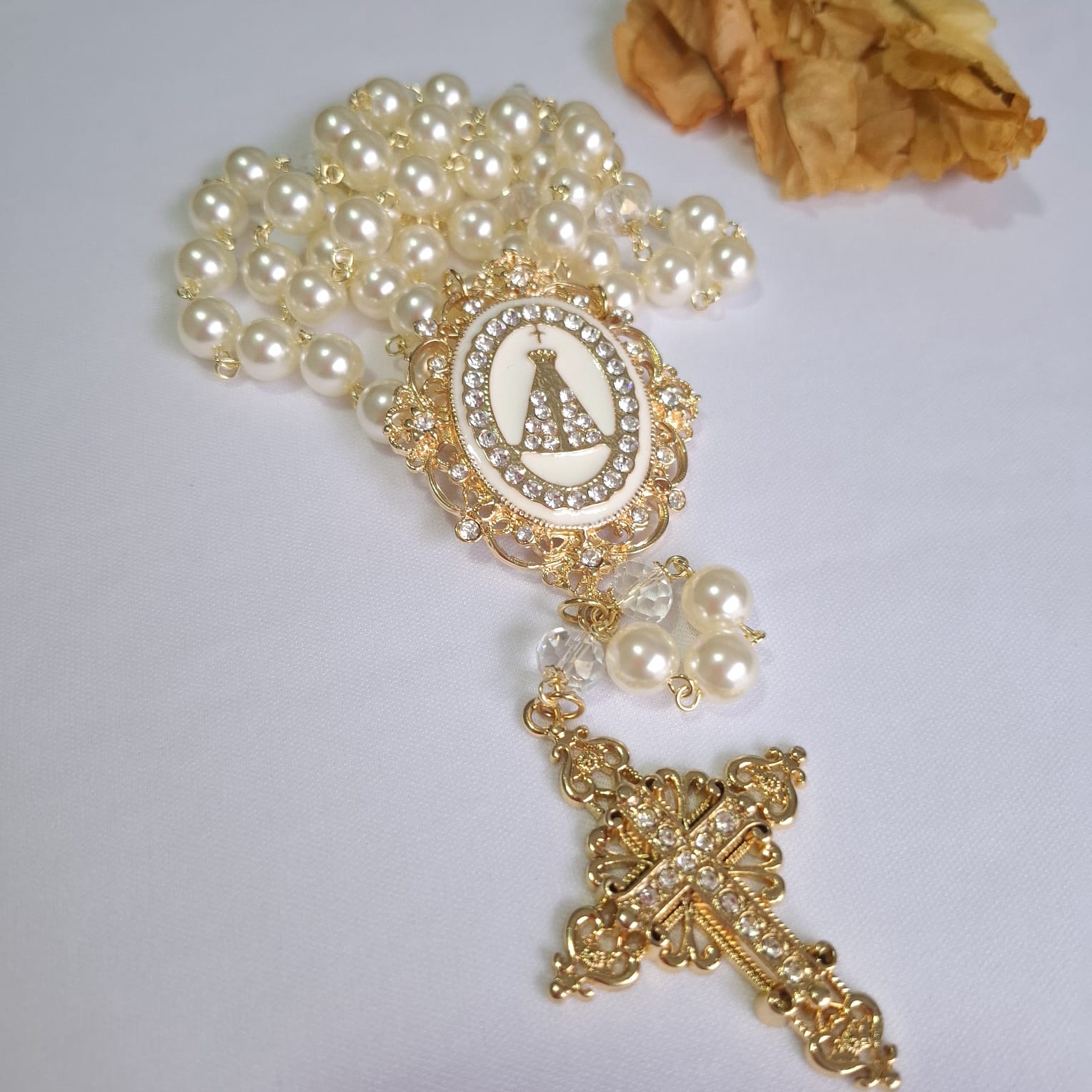 Terço de Noiva de Nossa Senhora Aparecida Resina e Strass Ateliê Fernanda Cristina