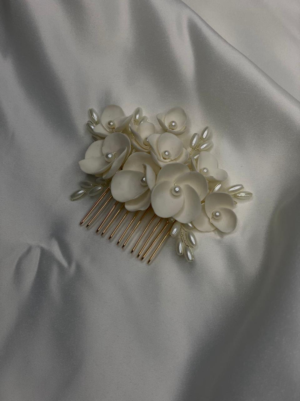 Grinalda floral para noiva atemporal Fiancée