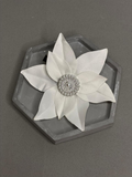 Flor de Cabelo de Noiva Tecido Miolo Bordado Fiancee
