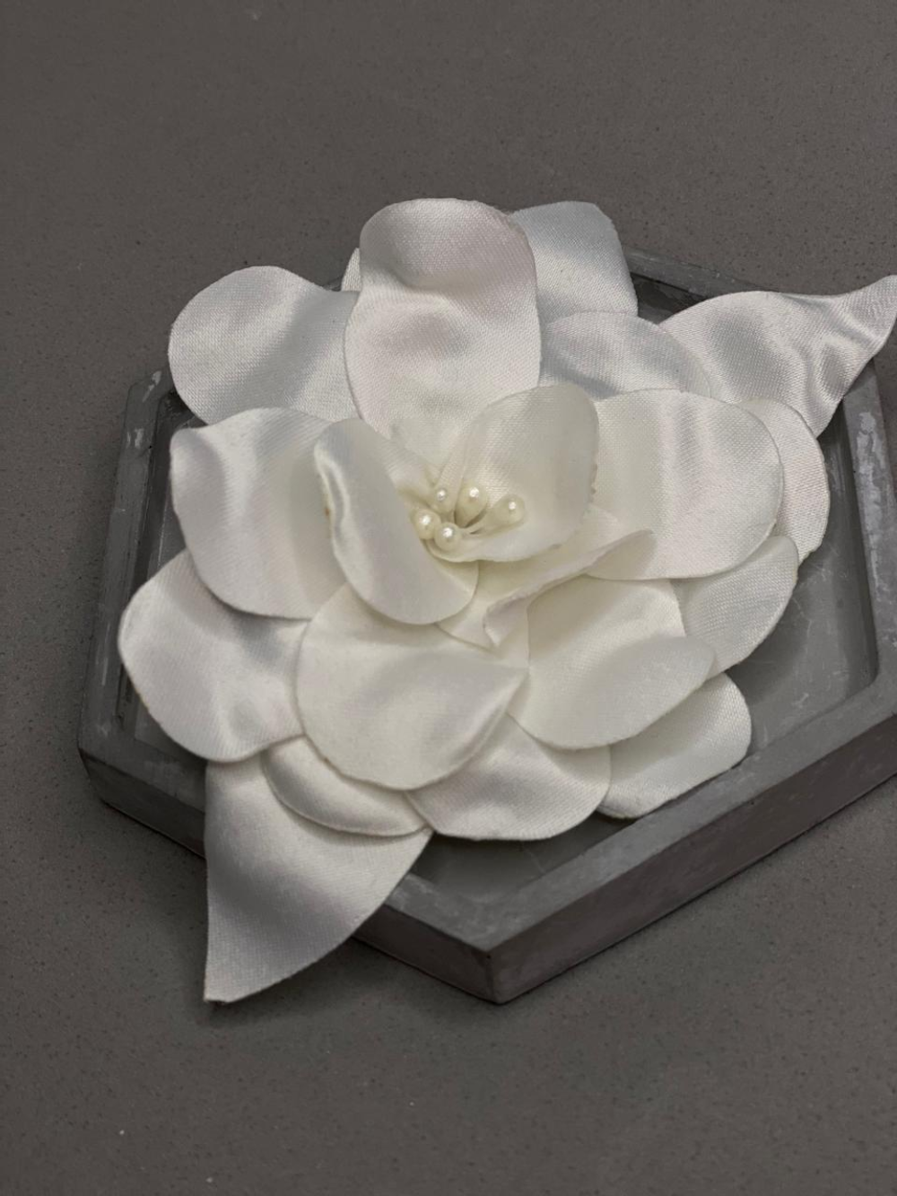 Flor de Cabelo de Noiva Fiancee