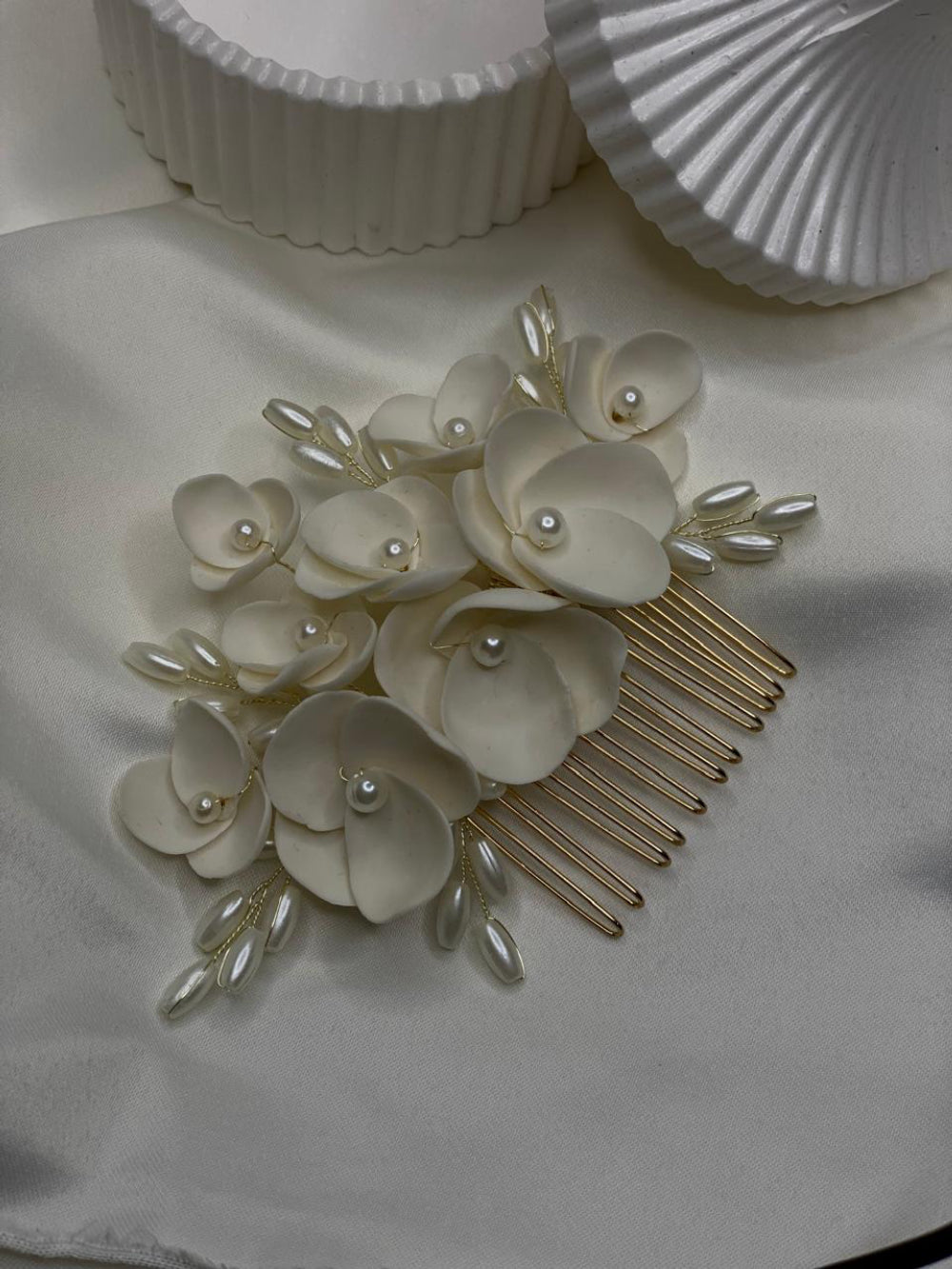 Grinalda floral para noiva atemporal Fiancée