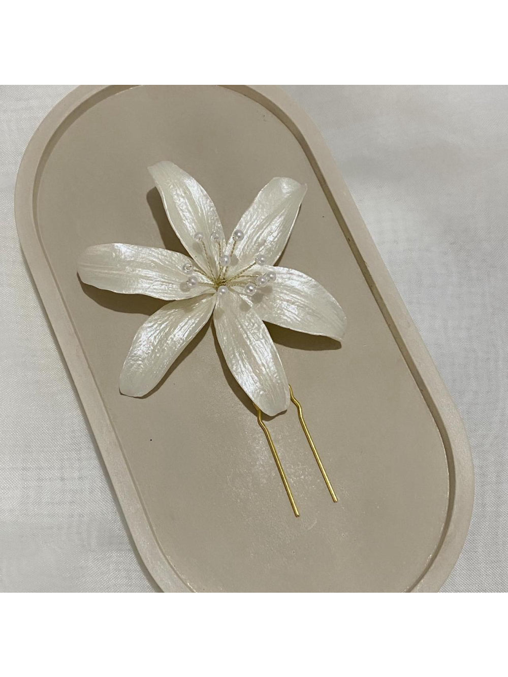 Grampo Lírio Fiancée