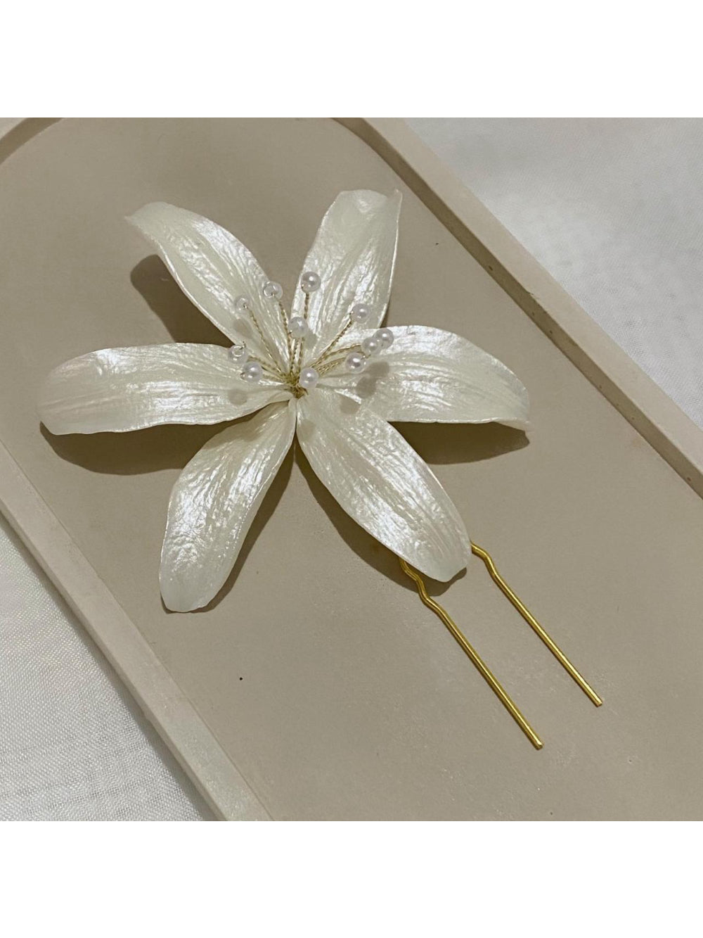 Grampo Lírio Fiancée