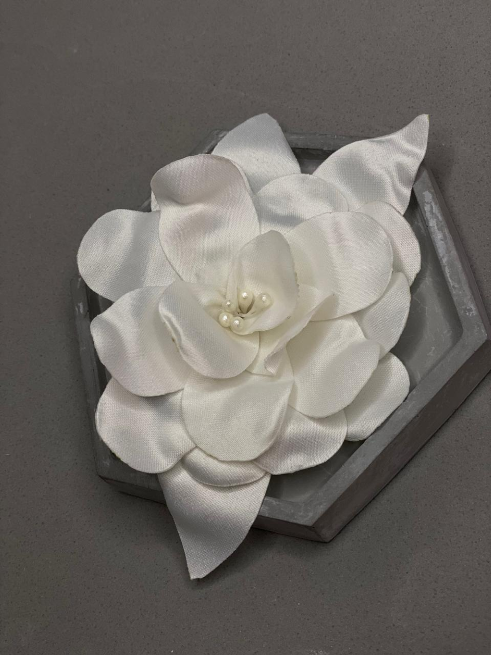 Flor de Cabelo de Noiva Fiancee