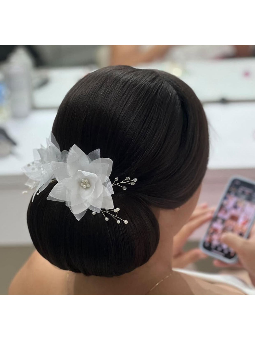 Grinalda para noiva com flores em tecido Fiancée