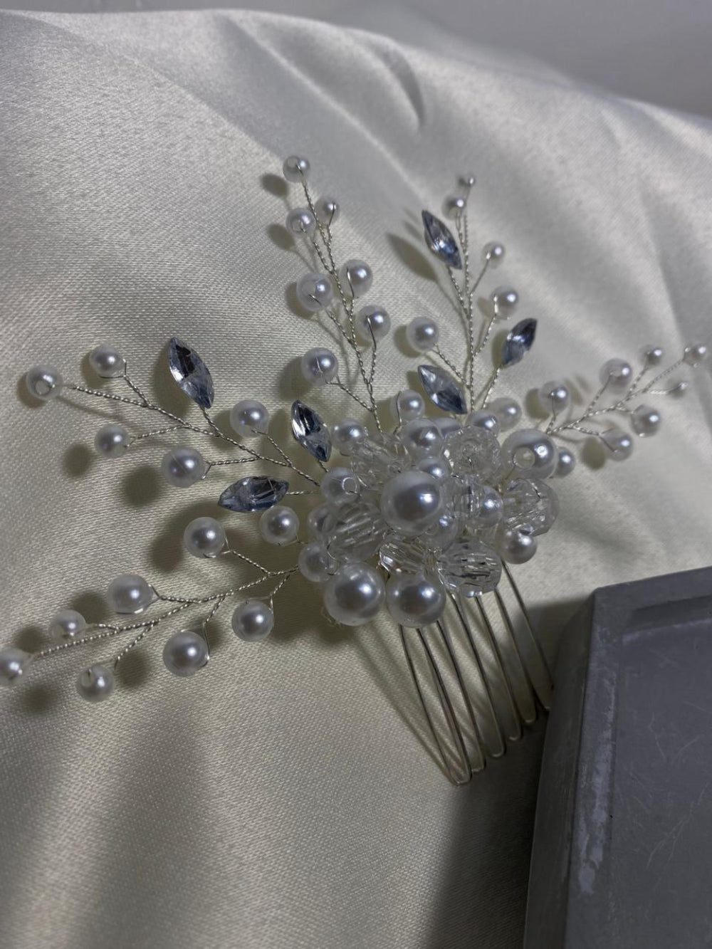 Grinalda de pérolas para noivas românticas Fiancée