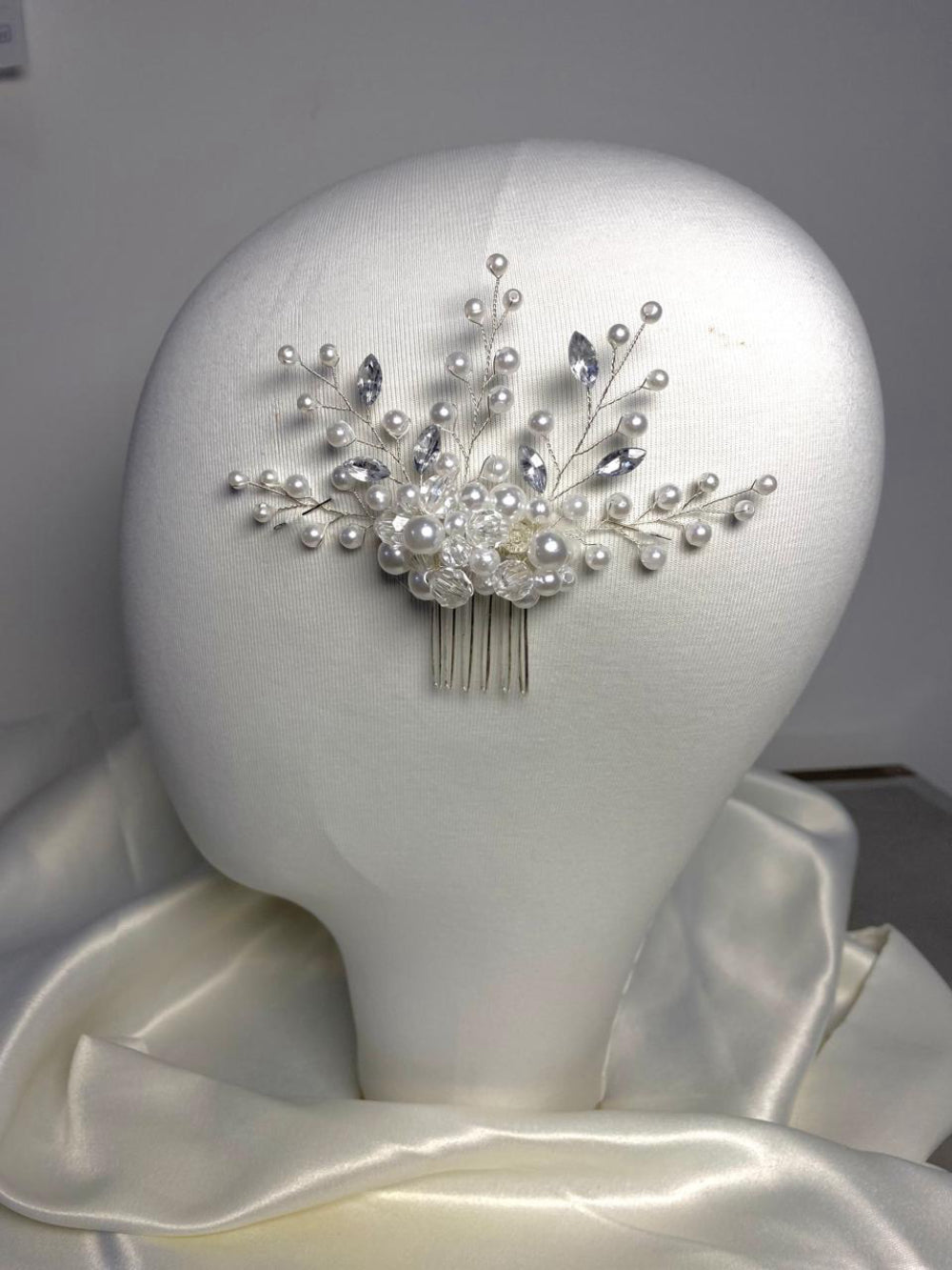 Grinalda de pérolas para noivas românticas Fiancée