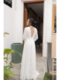 Vestido com Decote V e Mangas Longas  Longo  Off White Serena Wear