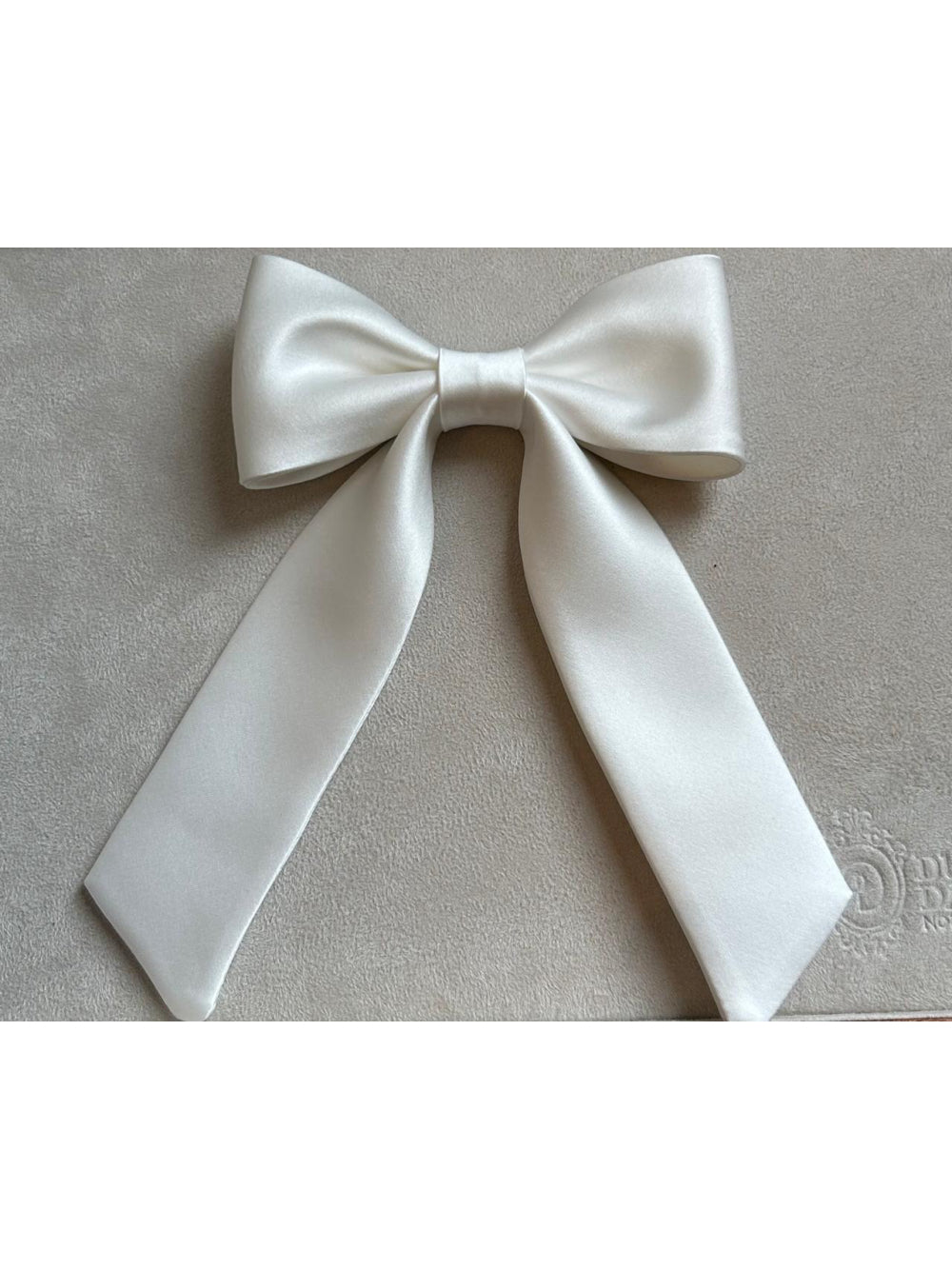 Laço em Cetim Bucol Premium Off White Bela