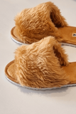 Pantufa de Pelúcia Bege Escuro Punto Giallo